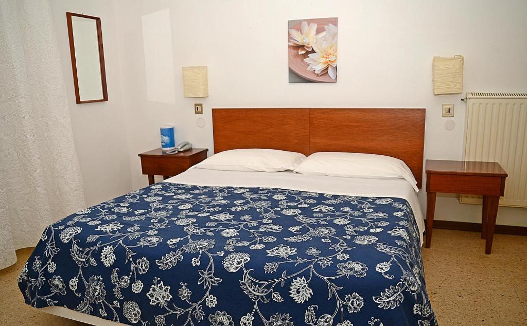Hotel Kinda Castiglione della Pescaia Szoba fotó
