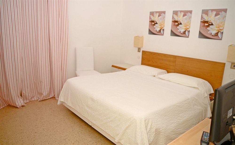 Hotel Kinda Castiglione della Pescaia Kültér fotó